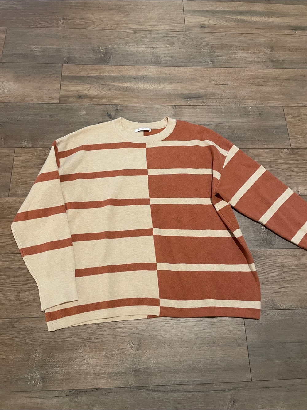 Staccato Men's Striped Crewneck Sweater in Rust and Cream